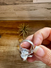 Load image into Gallery viewer, Sterling Silver Round Ring with 3 Kingman Turquoise Stones – Size 6.5