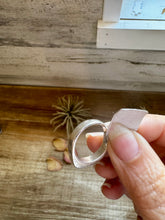 Load image into Gallery viewer, Sterling Silver Kingman Turquoise Band-Style Ring – Size 7.5