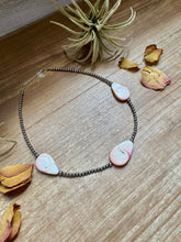 Load image into Gallery viewer, Sterling Silver Choker – 4 Flat Pink Conch Teardrops – 14.5" Approx.
