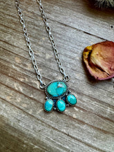 Load image into Gallery viewer, Cluster Necklace Kingman Turquoise &amp; Sterling Silver
