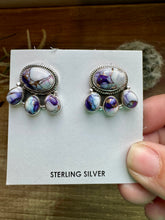 Load image into Gallery viewer, Stud Earrings With Violet Rose
